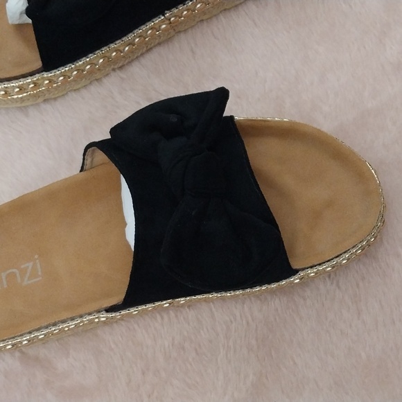 Linzi velvet suedette feel black bow and gold studded slider sandals size 7-8 - Picture 4 of 7